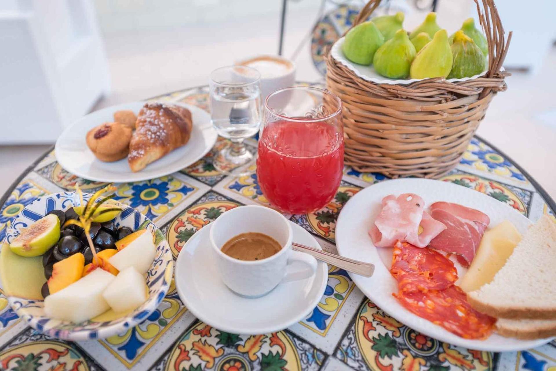 Saint Matthew B&B E Appartamenti By Latuapuglia San Pietro in Bevagna Luaran gambar